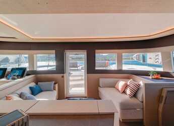 Alquilar catamarán en Cala dei Sardi - Lagoon Seventy 8