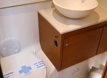 Chartern Sie segelboot in Albatros Marina - Jeanneau 51