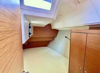 Rent a sailboat in Porto Capo d'Orlando Marina - Dufour 37