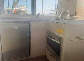Rent a catamaran in D-Marin Marina Lefkas - Lagoon 40