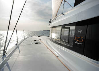 Noleggiare catamaran in Marina Tankerkomerc - Excess 14