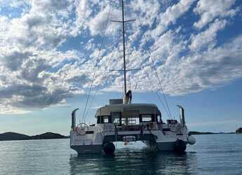 Noleggiare catamaran in Marina Tankerkomerc - Excess 14