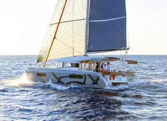 Noleggiare catamaran in Marina Tankerkomerc - Excess 12