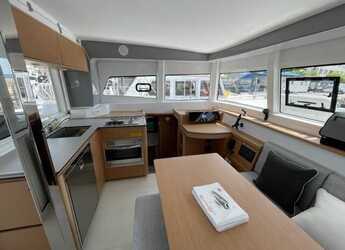 Noleggiare catamaran in Marina Tankerkomerc - Excess 12