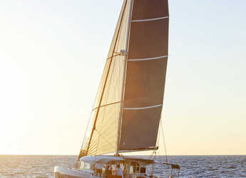 Noleggiare catamaran in Marina Tankerkomerc - Excess 12