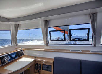 Noleggiare catamaran in Marina Tankerkomerc - Excess 12