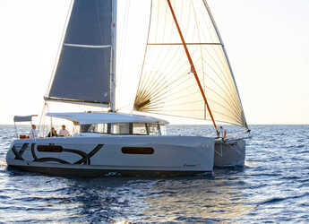 Noleggiare catamaran in Marina Tankerkomerc - Excess 12