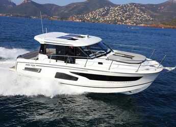 Rent a motorboat in D-Marin Borik - Merry Fisher 1095