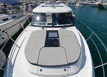 Rent a motorboat in D-Marin Borik - Merry Fisher 1095