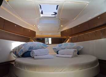 Rent a motorboat in D-Marin Borik - Merry Fisher 1095