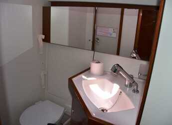 Chartern Sie segelboot in Netsel Marina - Oceanis 50