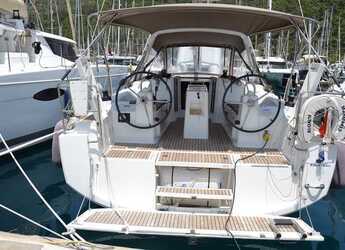 Chartern Sie segelboot in Netsel Marina - Oceanis 35