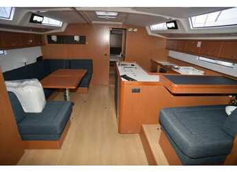 Rent a sailboat in Kavala - Marina Perigialiou - Bavaria Cruiser 56