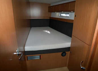 Rent a sailboat in Kavala - Marina Perigialiou - Bavaria Cruiser 56