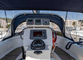 Rent a sailboat in Kavala - Marina Perigialiou - Bavaria 36