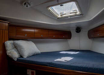 Rent a sailboat in Kavala - Marina Perigialiou - Bavaria 36