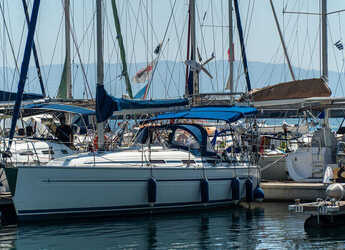 Rent a sailboat in Kavala - Marina Perigialiou - Bavaria 36