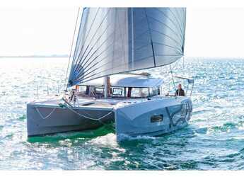 Rent a catamaran in Marina di Nettuno - Excess 11