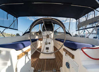Rent a sailboat in Kavala - Marina Perigialiou - Bavaria 39 Cruiser