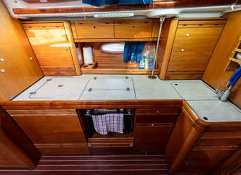 Rent a sailboat in Kavala - Marina Perigialiou - Bavaria 39 Cruiser