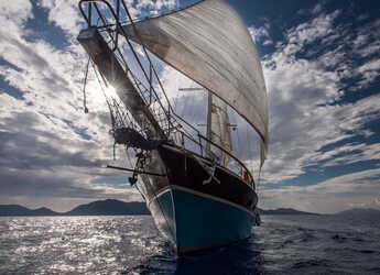 Rent a schooner in Port Zakinthos - Gulet