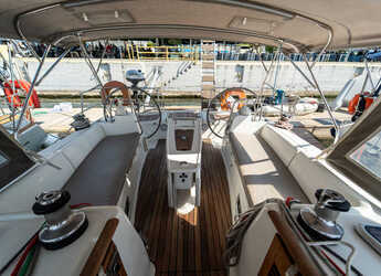 Rent a sailboat in Kavala - Marina Perigialiou - Beneteau 43