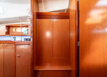 Rent a sailboat in Kavala - Marina Perigialiou - Beneteau 43