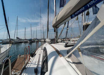 Rent a sailboat in Kavala - Marina Perigialiou - Beneteau 43