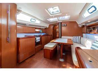 Rent a sailboat in Kavala - Marina Perigialiou - Beneteau 43