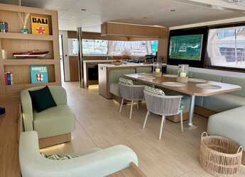 Rent a catamaran in Alimos Marina - Bali 5.8