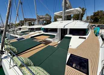 Rent a catamaran in Alimos Marina - Bali 5.8