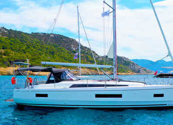 Chartern Sie segelboot in Salamis Yachting Club - Oceanis 40.1