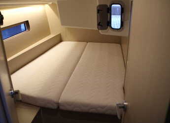 Chartern Sie segelboot in Salamis Yachting Club - Oceanis 40.1