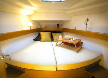 Chartern Sie segelboot in Salamis Yachting Club - Sun Odyssey 39i