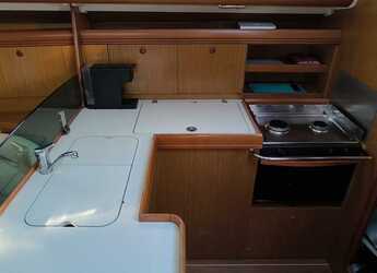 Chartern Sie segelboot in Salamis Yachting Club - Sun Odyssey 39i