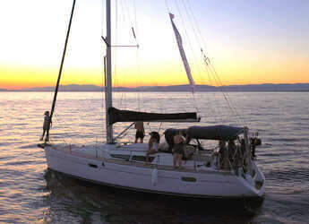 Chartern Sie segelboot in Salamis Yachting Club - Sun Odyssey 39i