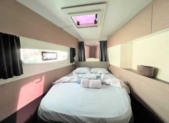 Rent a catamaran in Fort Burt Marina - Fountaine Pajot Astrea 42