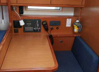 Rent a sailboat in Rhodes Marina - Bavaria 41 Cruiser