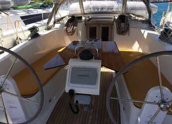 Rent a sailboat in Rhodes Marina - Bavaria 41 Cruiser