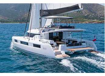 Rent a catamaran in Yes marina - Lagoon 51