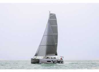 Rent a catamaran in Port Tino Rossi - Excess 11