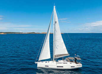 Alquilar velero en Marina di Cannigione - Dufour 470