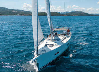 Alquilar velero en Marina di Cannigione - Dufour 530