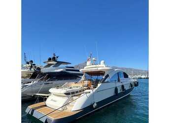 Chartern Sie yacht in Puerto Banús - Aicon 72 SL