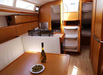 Alquilar velero en Marina Kastela - Sun Odyssey 409