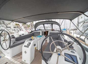 Rent a sailboat in Rhodes Marina - Sun Odyssey 410