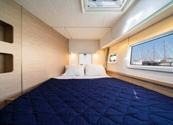 Chartern Sie katamaran in Marina Benitses - Lagoon 42 (4 Dbl / 2 singles 12)