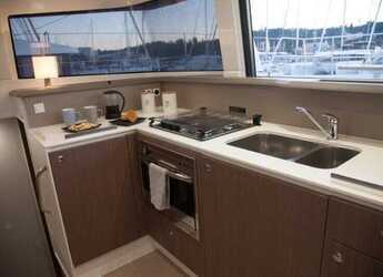 Chartern Sie katamaran in Marina Benitses - Bali 4.1