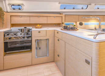 Chartern Sie segelboot in ACI Marina Dubrovnik - Hanse 410