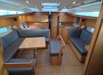 Rent a sailboat in Anse Marcel Marina (Lonvilliers) - Dufour 520 GL